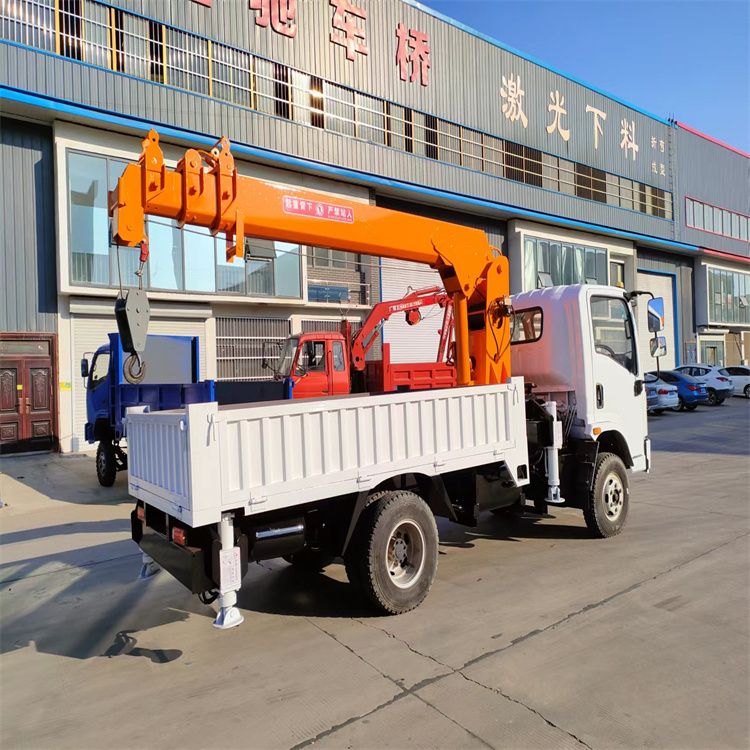 元长乡三轮随车吊定制 农用改装机自备吊中瑞长期出售